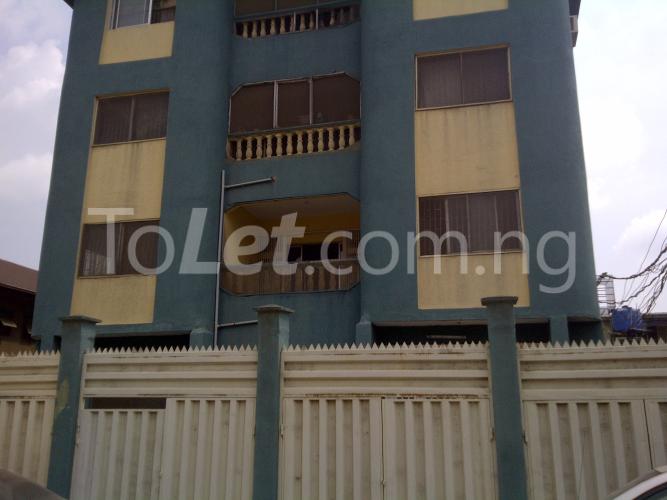 3 bedroom Flat / Apartment for rent Herbert Adekoya Close Off Dehinde Street Off Jimoh Street, Gbagada Gbagada Lagos