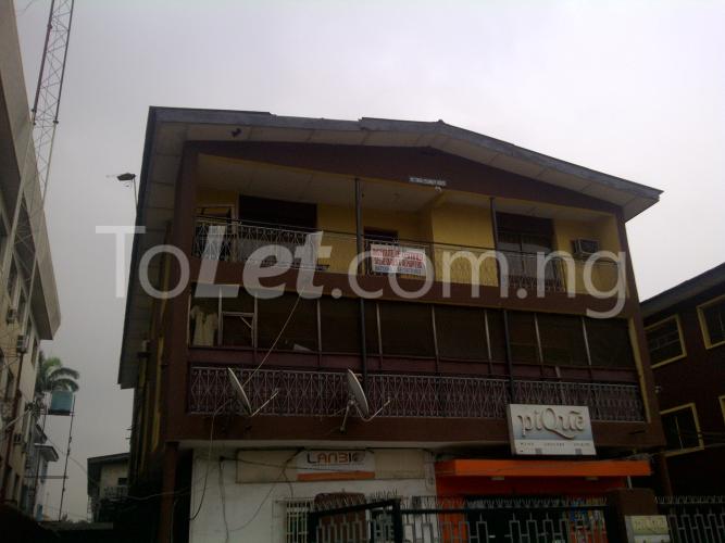 3 bedroom Flat / Apartment for rent Odunlami Street, Ilupeju Maryland Lagos