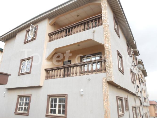 4 bedroom Flat / Apartment for rent 7, Oloko Obi Lane Street Oshodi Expressway Oshodi Lagos