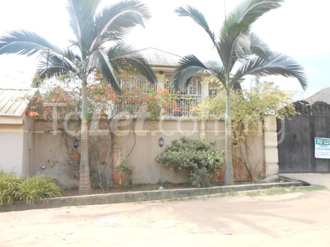 3 bedroom Flat / Apartment for rent 15, Alhaji Wasiu Street, Peace Estate. Oshodi Expressway Oshodi Lagos