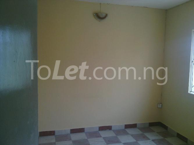 3 bedroom Flat / Apartment for rent Onike Roundabout, Off Iwaya Road, Yaba Yaba Lagos - 0