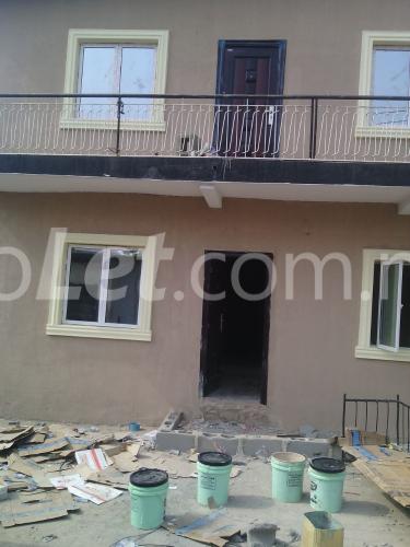 2 bedroom Flat / Apartment for rent 2 Bajulaiye Street, Shomolu Shomolu Lagos