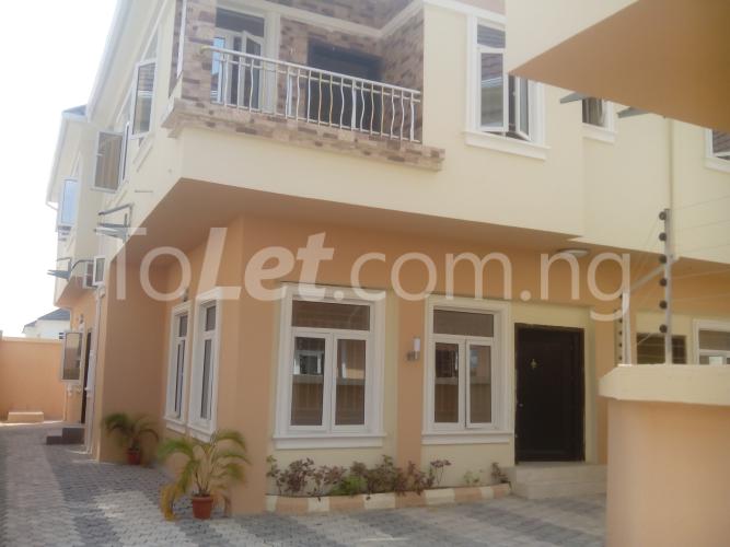 House for rent Sheyi Beibie Street, Cheevy View Estate, Lekki Lekki Lagos