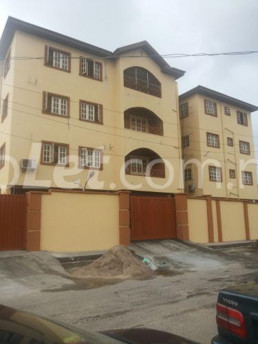 3 bedroom Flat / Apartment for rent 266 Borno Way, Yaba Yaba Lagos - 0