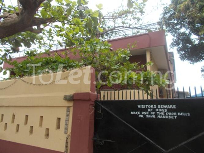 4 bedroom Flat / Apartment for rent Buhari Street, Ogudu Ogudu Lagos