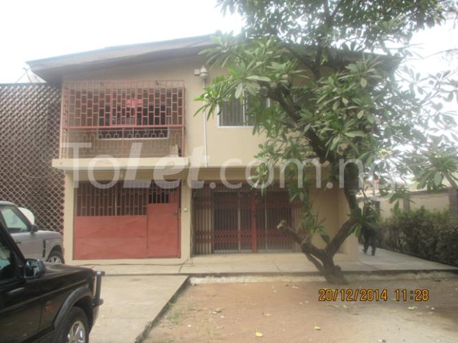 5 bedroom House for rent Palmgroove Area Off Illupeju Road, Shomolu Shomolu Lagos