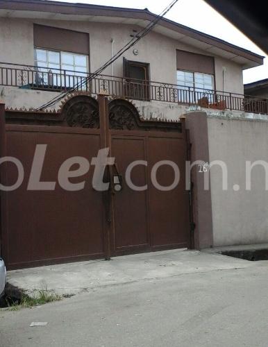 3 bedroom Flat / Apartment for rent 26a, Ajao Street Off Olufemi Street, Surulere Surulere Lagos