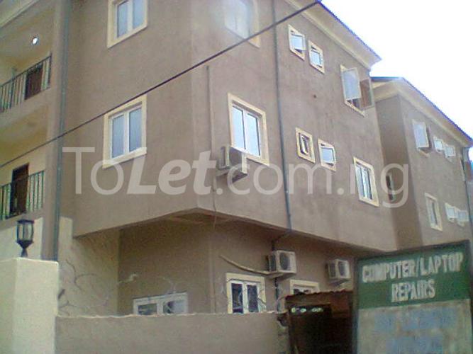 3 bedroom Flat / Apartment for rent Ibikunolu Street Off St Finbarrs Road, Pako Bustop, Yaba Yaba Lagos