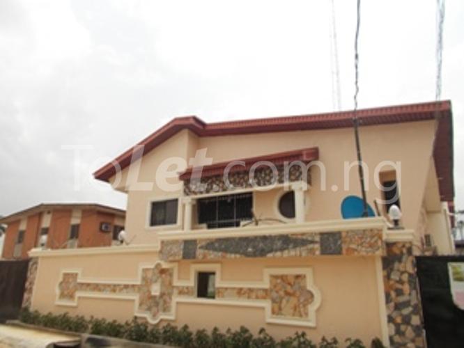 3 bedroom Flat / Apartment for rent Oladipopu Street, Opposite Mr Biggs, Ojodu Road, Ojodu Ojodu Lagos