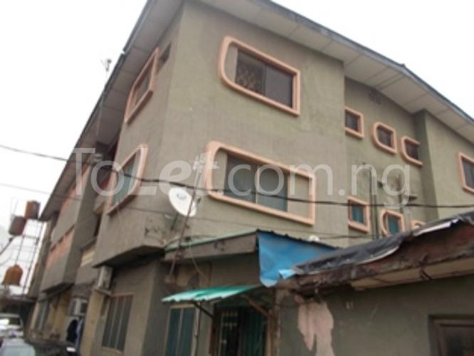 3 bedroom Flat / Apartment for rent Adetola Street, Off Enitan, Surulere Surulere Lagos