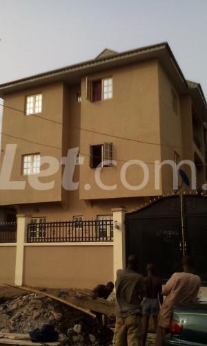 2 bedroom Flat / Apartment for rent Olufowobi Street Surulere Surulere Lagos