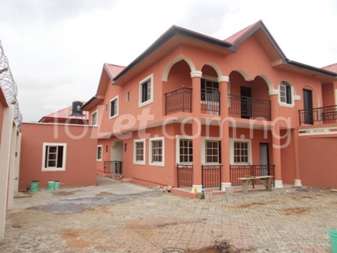 4 bedroom House for rent Wale Adelakun, Off Adetoro Adelaja Street Ketu Kosofe/Ikosi Lagos