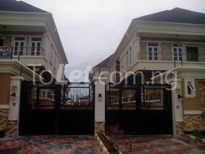 House for rent James Irogbu Street, Cheevy View Estate, Chevron Roundabout, Lekki Lekki Lagos
