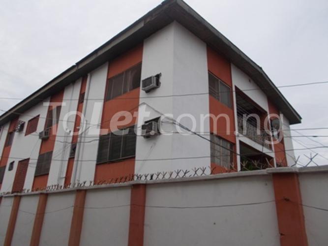 3 bedroom Flat / Apartment for rent Oyero Str. Off Alhaji Jimoh Str. By Adeniyi Jones Street Ikeja Ikeja Lagos
