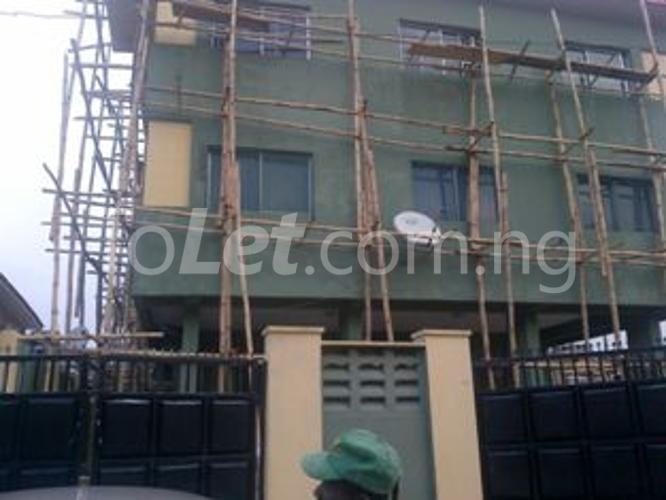 2 bedroom Flat / Apartment for rent Obanikoro Estate, Obanikoro Bustop, Shomolu Shomolu Lagos