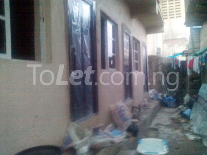 Flat / Apartment for rent Behind Mr Biggs Shomolu Shomolu Lagos