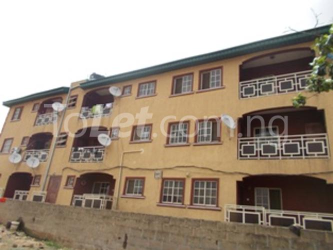 2 bedroom Flat / Apartment for rent Bolaji Omupo Street, Shomolu Shomolu Lagos