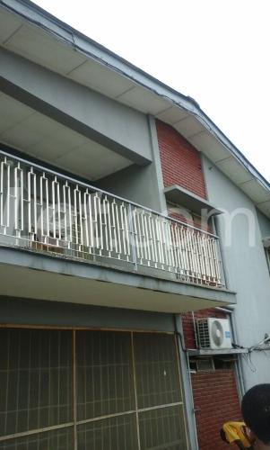 2 bedroom Flat / Apartment for rent Ogundare Street Off Ilorin Street, Surulere Surulere Lagos