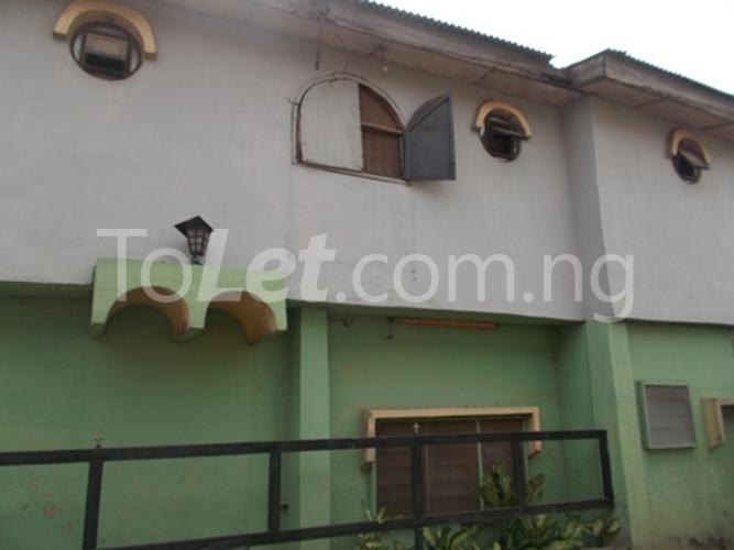 3 bedroom Flat / Apartment for rent 8, Adekanti Street, Off Demurin Road Ketu Kosofe/Ikosi Lagos