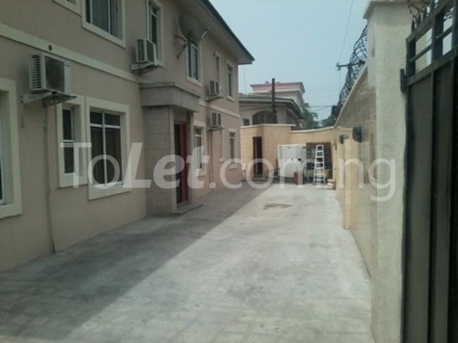 2 bedroom Flat / Apartment for rent Ibikunle Street Yaba Yaba Lagos