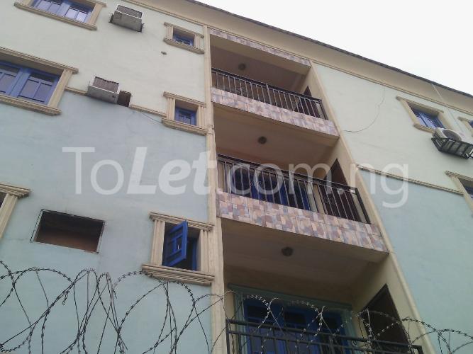 3 bedroom Flat / Apartment for rent Ayoade Street Yaba Yaba Lagos - 0