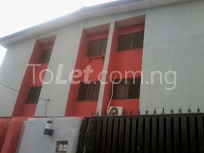 3 bedroom Flat / Apartment for rent Oduwole Estate, Opposite Mr Biggs Eatery, Ojodu Ojodu Lagos