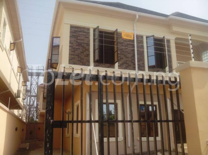 House for rent Sheyi Beibie Street, Cheevy View Estate, Lekki Lekki Lagos