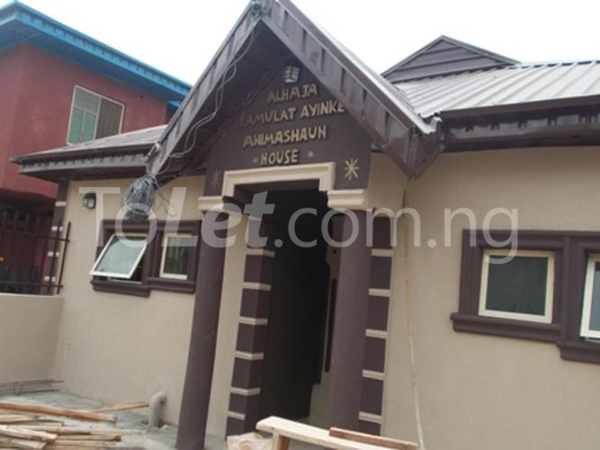 1 bedroom Flat / Apartment for rent Michael Street, Church Bus Stop Oshodi Expressway Oshodi Lagos