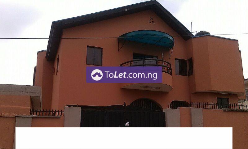 3 bedroom Flat / Apartment for rent Off Opebi Ikeja Ikeja Lagos