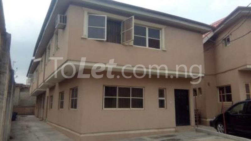 3 bedroom Flat / Apartment for rent Oremeji Street, Berger Ojodu Lagos