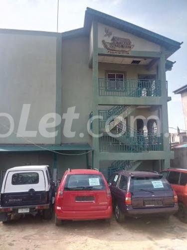 1 bedroom Flat / Apartment for rent Popoola Sholuyi, Gbagada Gbagada Lagos