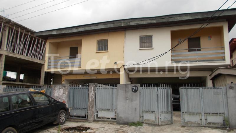 4 bedroom House for rent Ogunmodede Street, Ikeja Ikeja Lagos