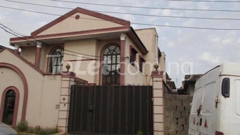 4 bedroom House for rent Yakubu Street Ketu Kosofe/Ikosi Lagos