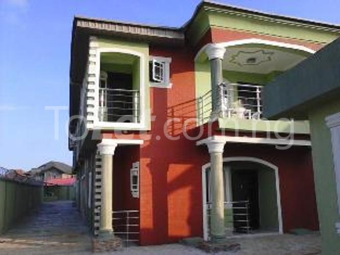 3 bedroom Flat / Apartment for rent Greeen Field Estate Okota Isolo Lagos