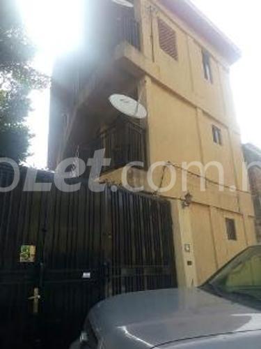 1 bedroom Flat / Apartment for rent Off Sunmola Street, Suya Spot, Maryland Ikeja Lagos