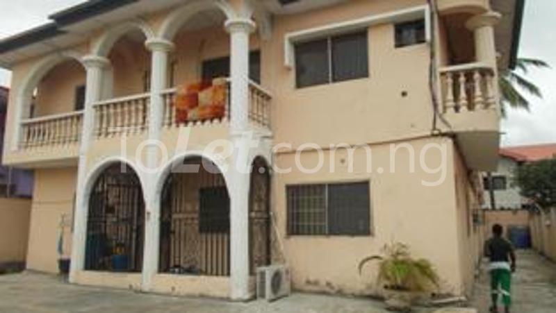 3 bedroom Flat / Apartment for rent 60 Adeyemo Akapo Ojodu Ojodu Lagos