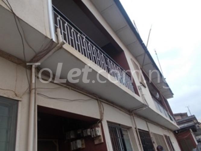 3 bedroom Flat / Apartment for rent Stella Sholanke Street. Oshodi Expressway Oshodi Lagos