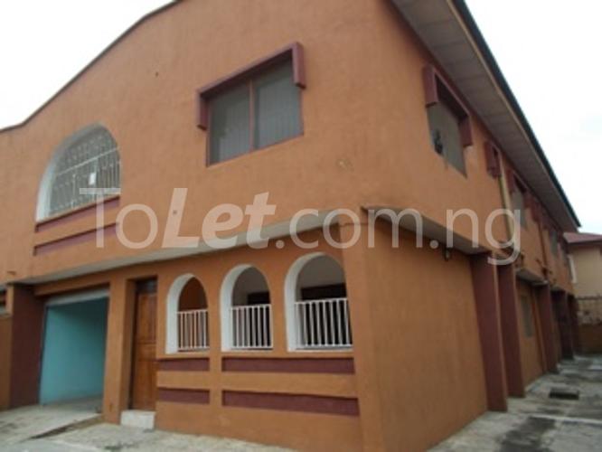 5 bedroom House for rent Mubashiru Street Ketu Kosofe/Ikosi Lagos