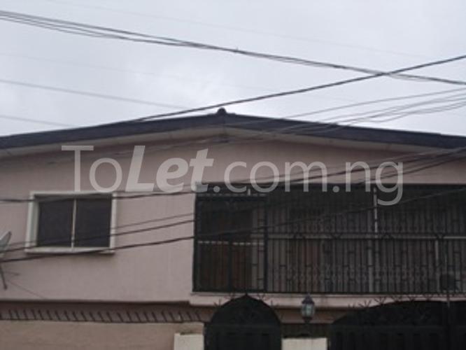 3 bedroom Flat / Apartment for rent Asiri Akofa Street, Surulere Surulere Lagos