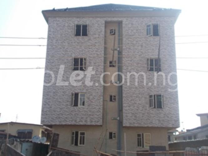 2 bedroom Flat / Apartment for rent Ayinke Street, Yaba Yaba Lagos