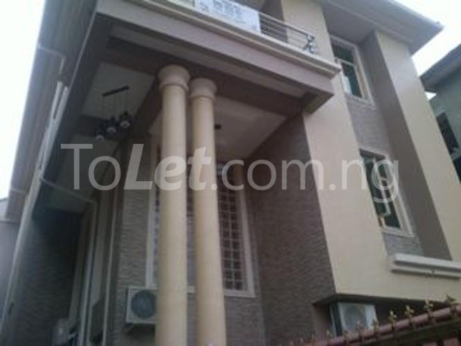 3 bedroom Flat / Apartment for rent Borno Way, Yaba Yaba Lagos - 0