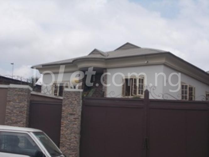 2 bedroom Flat / Apartment for rent Isaac John Street, Off Ikorodu Road, Yaba Yaba Lagos