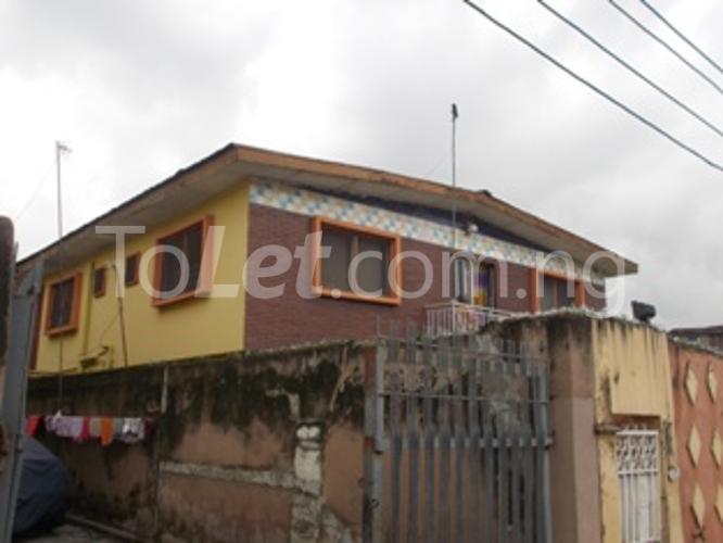 3 bedroom Flat / Apartment for rent No 1 Oriola Street, Ketu Kosofe/Ikosi Lagos