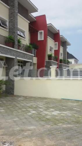3 bedroom House for rent Off Chevvy View Estate, Lekki Lekki Lagos