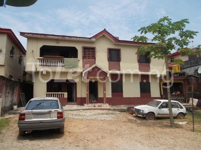 3 bedroom Flat / Apartment for rent 5 Nwobi Street, Off Jakande Estate, Oshodi Expressway Oshodi Lagos