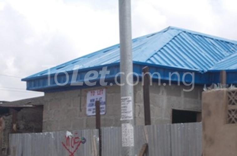 1 bedroom Flat / Apartment for rent Adedoyin Street, Off Itire Road, Surulere Surulere Lagos