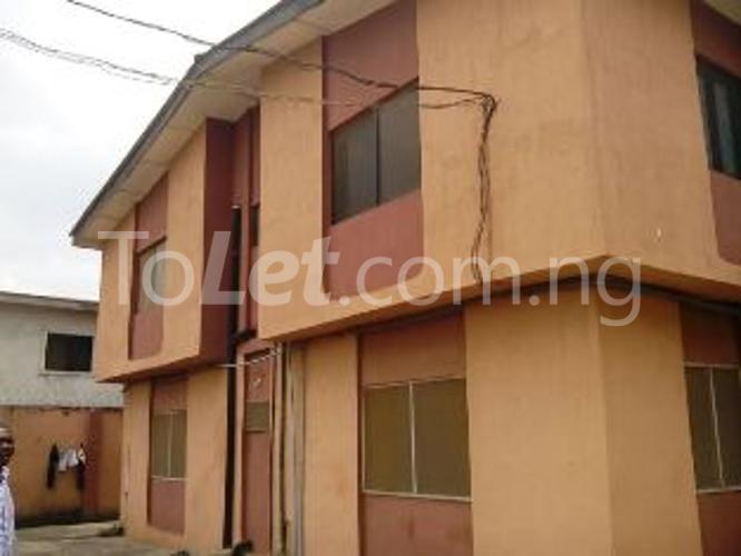 3 bedroom Flat / Apartment for rent Off Abiodun Road, Berger Ojodu Lagos