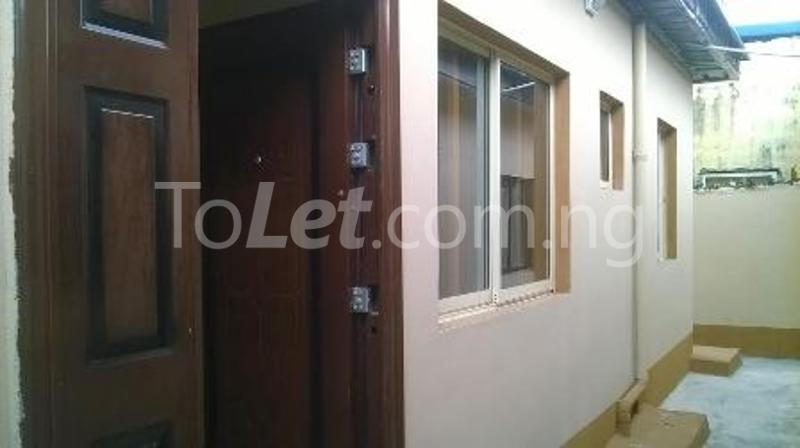 2 bedroom House for rent Benson Street, Off Randle, Surulere Surulere Lagos
