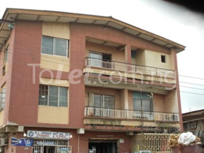 1 bedroom Flat / Apartment for rent Market Street Shomolu Shomolu Lagos - 0