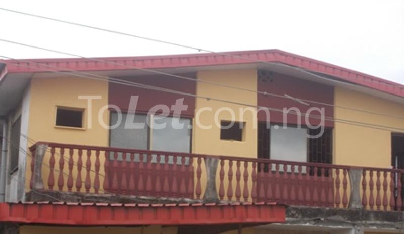 3 bedroom Flat / Apartment for rent Adeoyo Street, Surulere Surulere Lagos